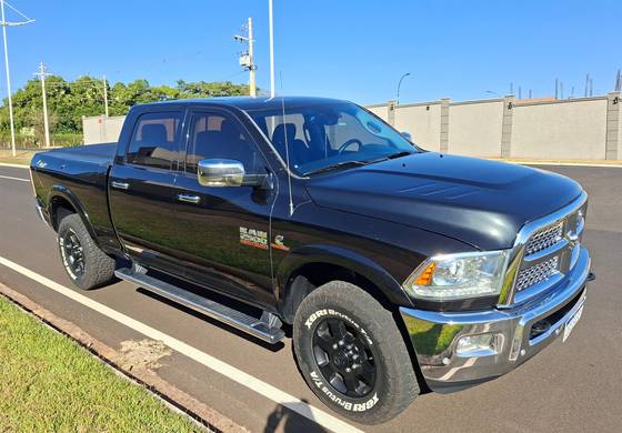 RAM 2500 6.7 LARAMIE 4X4 CD I6 TURBO DIESEL 4P AUTOMÁTICO